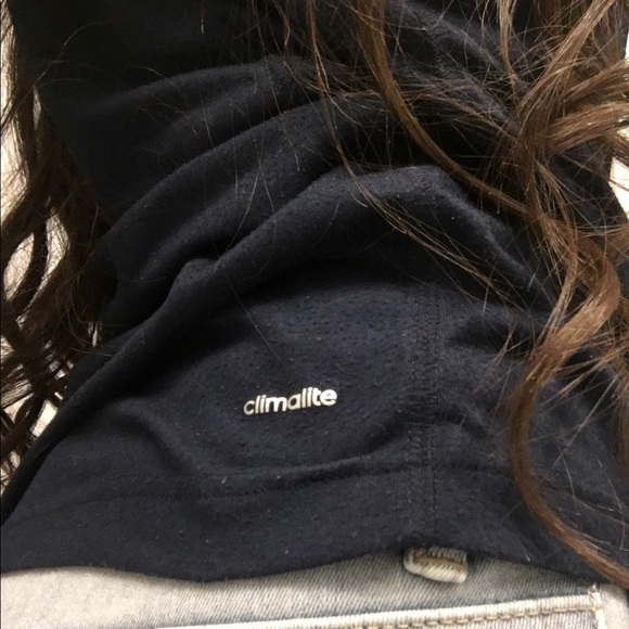 Adidas Shortsleeve tshirt - Picture 4 of 6